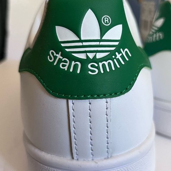 Rare womens sz 10 wide adidas Stan smith sneakers.  Never worn ever   - Picture 1 of 14